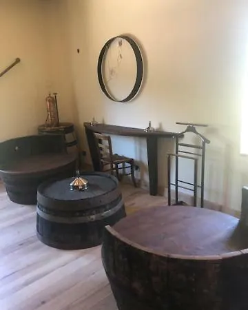 Barrique Manoir De Lavauguyot Guest house Marigny-Brizay